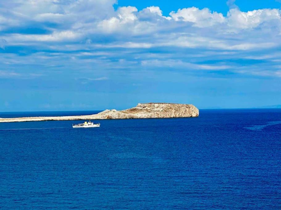 Cliffside Cozy Villa W/ Seaviews Mézapos Exteriér fotografie